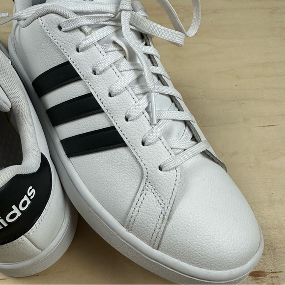 Adidas sneakers - Picture 12 of 13
